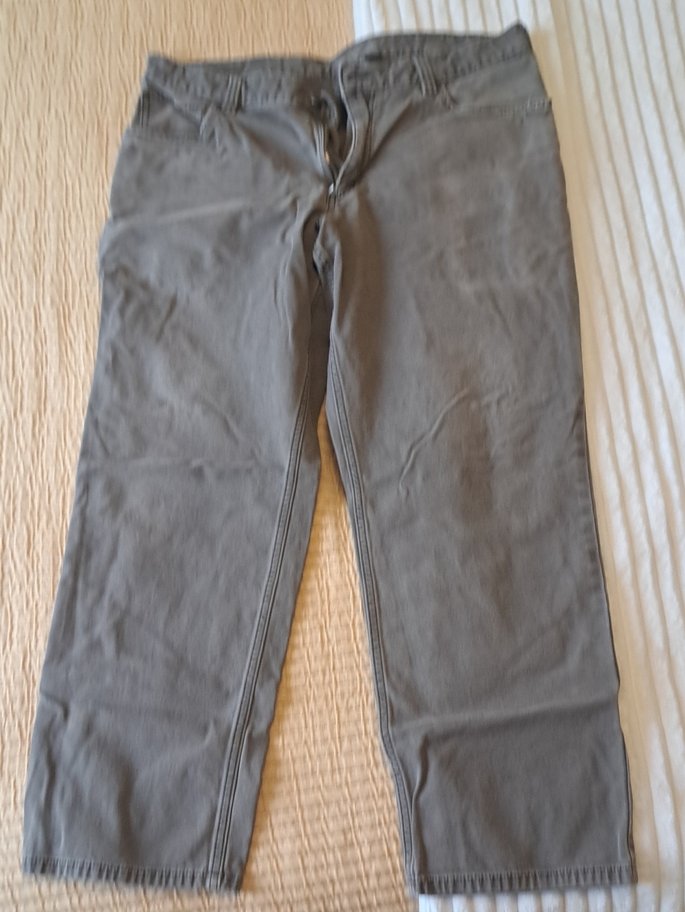 Carhartt Men's Straight-Leg Chinos in Olive Green